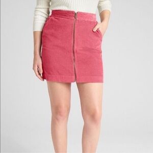 NWT GAP Full Zip-front corduroy  miniskirt coral size 4